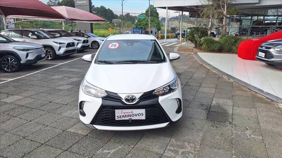 TOYOTA YARIS 1.5 16V FLEX SEDAN XS MULTIDRIVE TOYOTA YARIS 1.5 16V FLEX SEDAN XS MULTIDRIVE